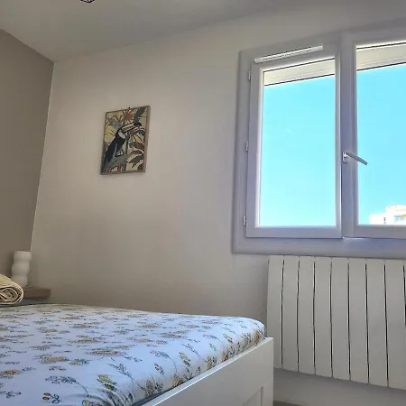 T2, à Deux Pas Du Port, Parking Privé Appartement